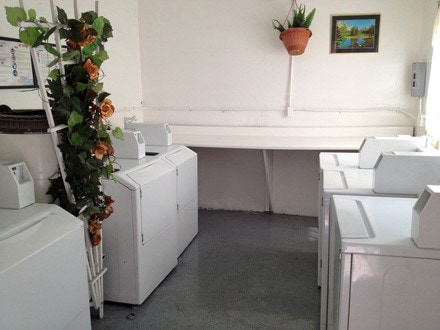 Building Photo - 10600 S Inglewood Ave