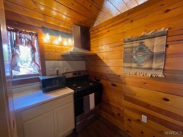 Building Photo - 705 Cerbat Ave