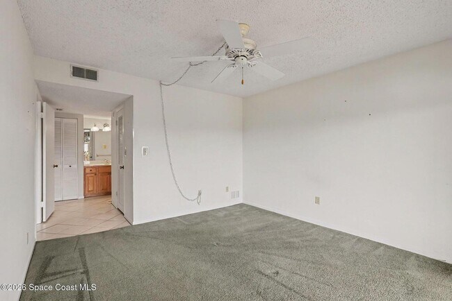 Building Photo - 2135 N Courtenay Pkwy