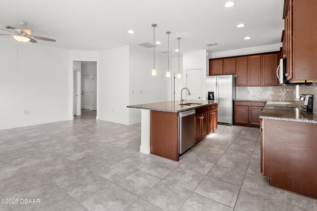 Building Photo - 5640 Estero Loop