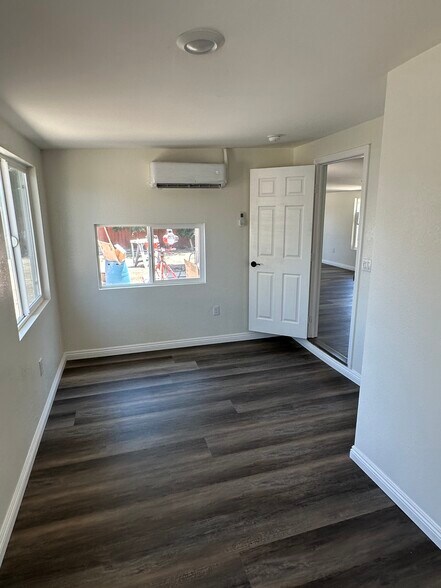 Building Photo - 509 Beardsley Ave