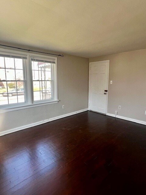 Building Photo - 689 Smith Ave