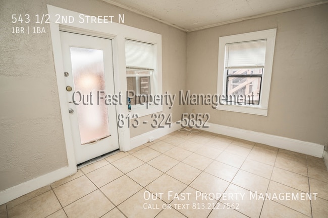 Building Photo - 543 1/2 2nd Street N-
