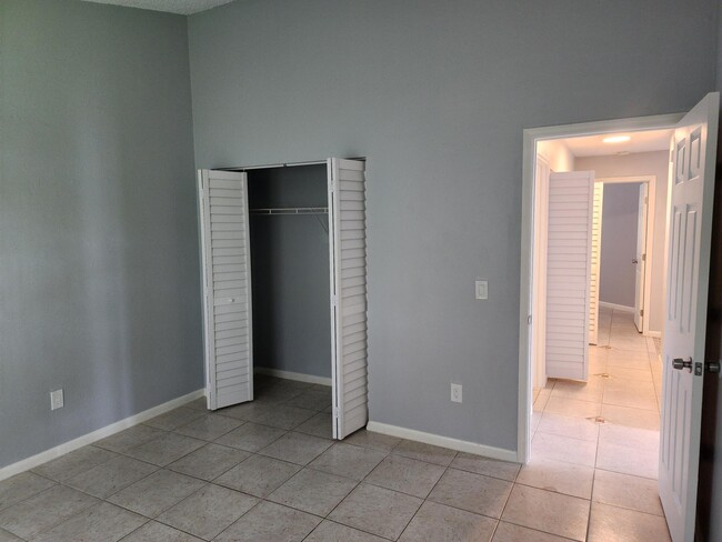 2ND BEDROOM FULL CLOSET TO HALLWAY - 13 A Empress Lane