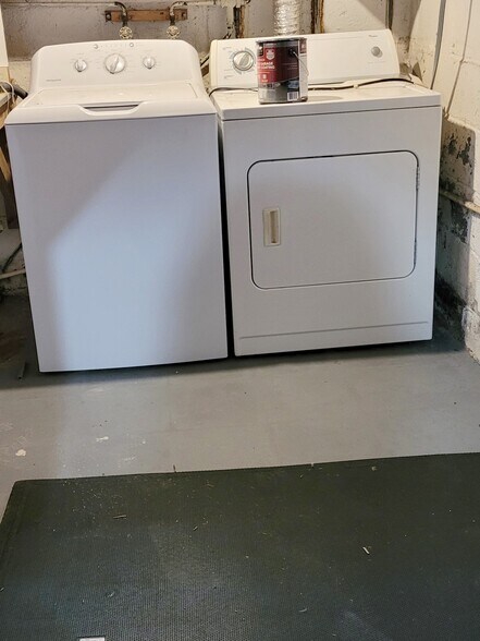 Washer and Dryer - 4020 7th St S