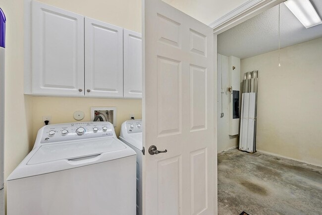 Building Photo - 19043 SE Jupiter River Dr