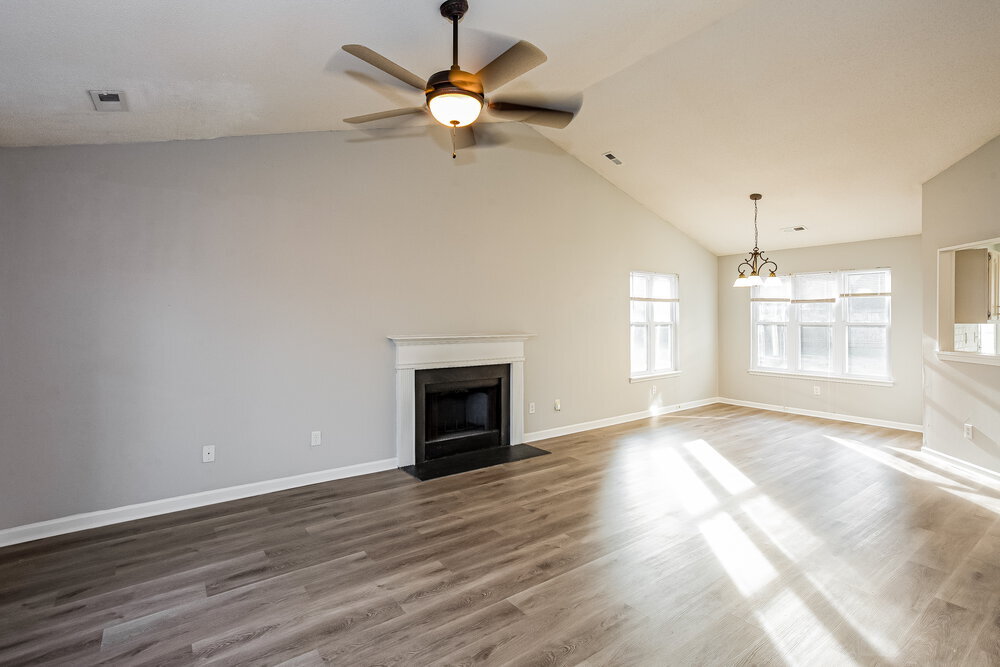 Building Photo - 9101 Merlot Ln