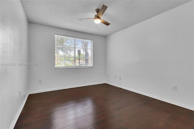 Building Photo - 8000 N Nob Hill Rd