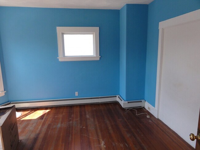 Building Photo - 130 Vernal St