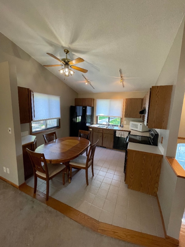 Building Photo - 6407 Carpenter Ave