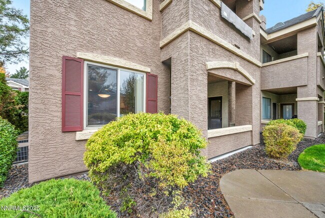 Building Photo - 900 S Meadows Pkwy