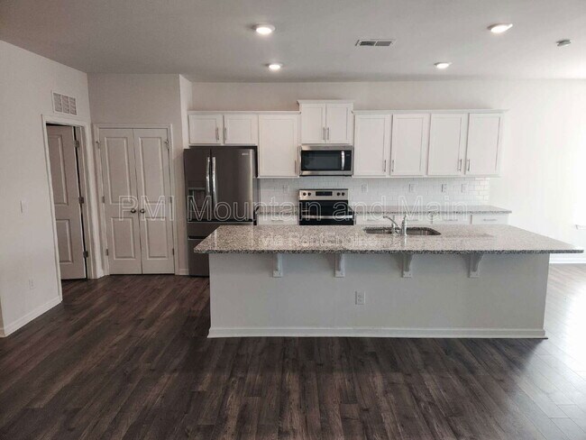 Building Photo - 299 Ridgeview Ln