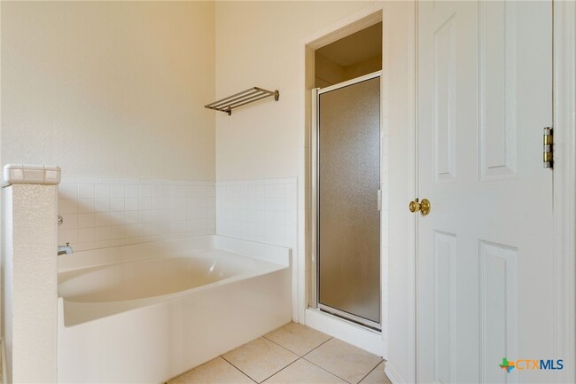 Building Photo - 4001 Bade Ct
