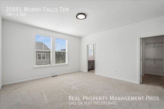 Building Photo - 20881 Murry Fls Ter