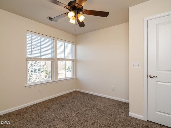 Building Photo - 309 Roundhouse Lane