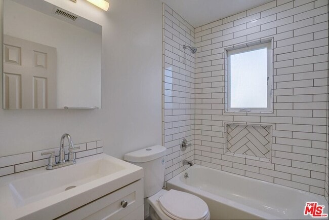 Building Photo - 11310 Argan Ave
