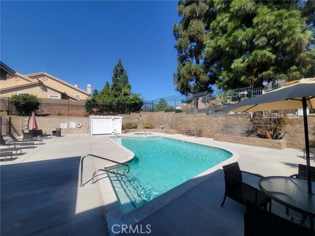 Building Photo - 147 S Poplar Ave