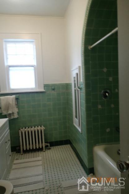 Building Photo - 24 Seaman St