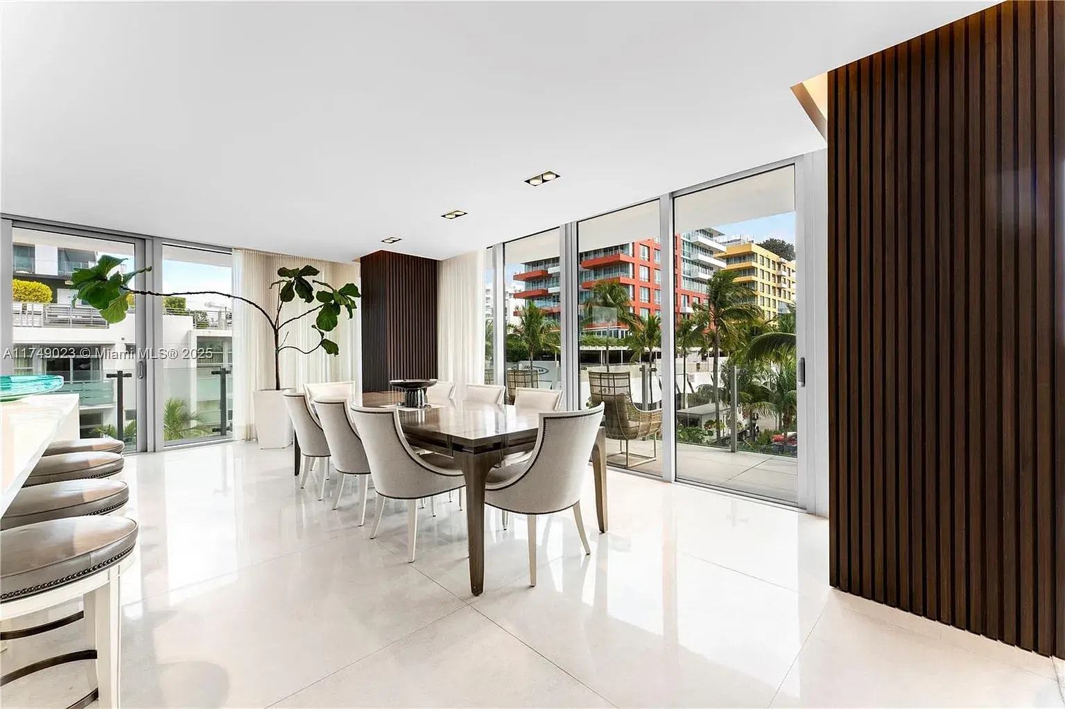 Building Photo - 1 Collins Ave