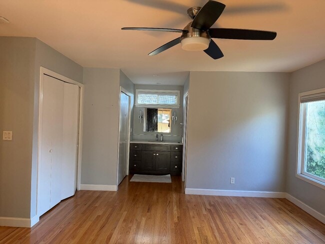 Building Photo - 3415 Isherwood Pl