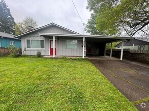 Building Photo - Charming 4-bedroom Home In Eugene