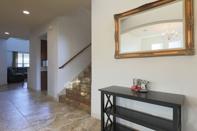 Building Photo - 2300 Dovetail St