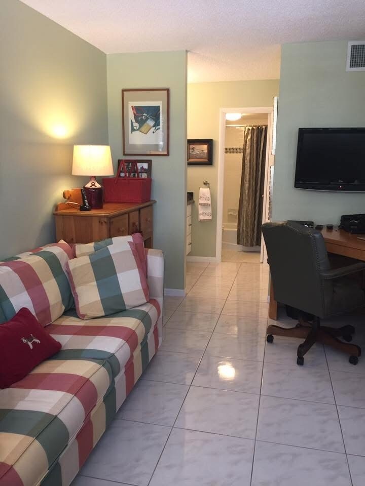 BR2/office - 1239 Hillsboro Mile