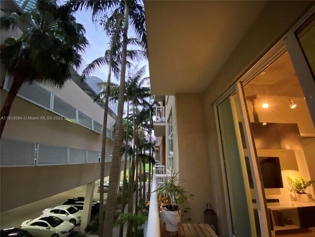 Building Photo - 2001 Biscayne Blvd