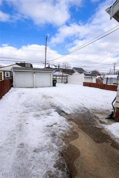 Building Photo - 7014 Thornton Dr