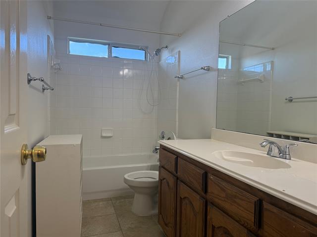 Building Photo - 1438 Kingsley Dr