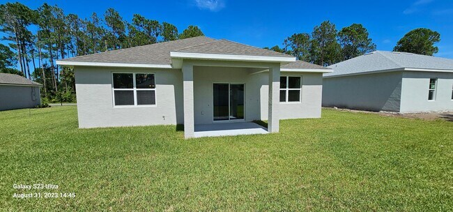 Building Photo - New 3/2/2.5 Home with Upgrades