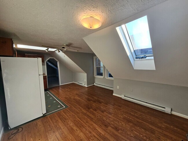 Building Photo - 12 South St