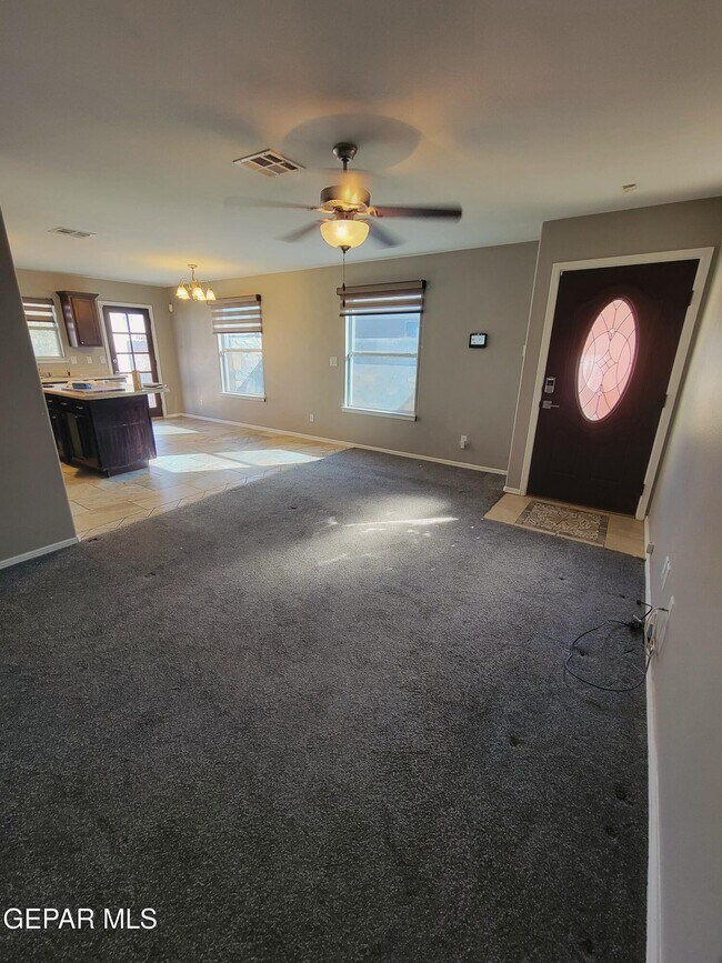 Building Photo - 2404 Escape Point St