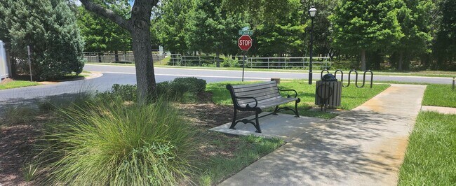 Sit and Relax - 6739 Bluff Meadow Ct