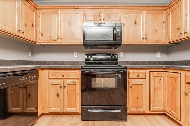 Building Photo - Please View 3D Virtual Walk-Through Before Scheduling a Showing