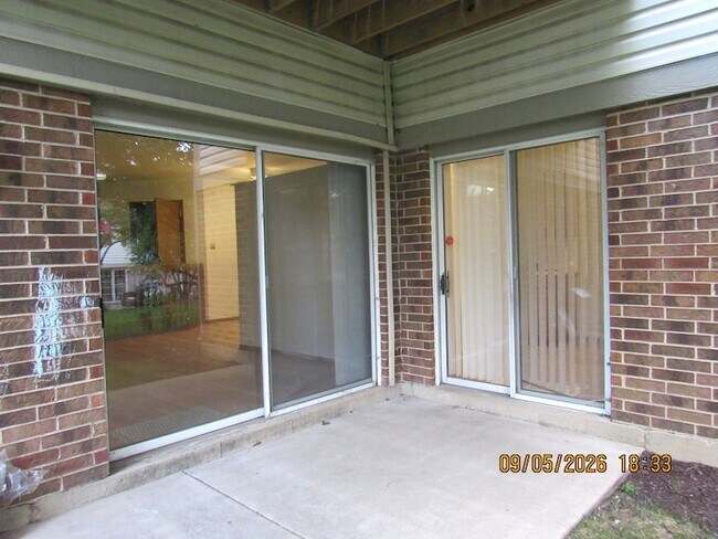 Building Photo - 1735 Chesapeake Ln