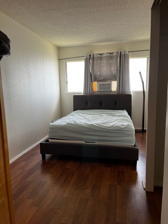 Building Photo - Spacious 3-Bedroom, 2-Bath Townhouse in Gr...
