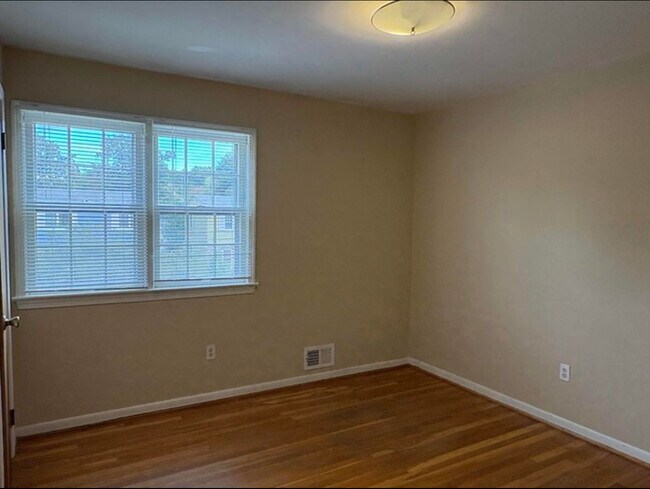 Building Photo - 8610 35th Ave