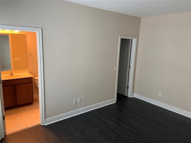 Building Photo - 8706 Tavistock Lakes Blvd