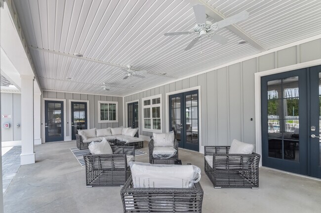 Building Photo - 1112 Walker Point Way, Brunswick, GA