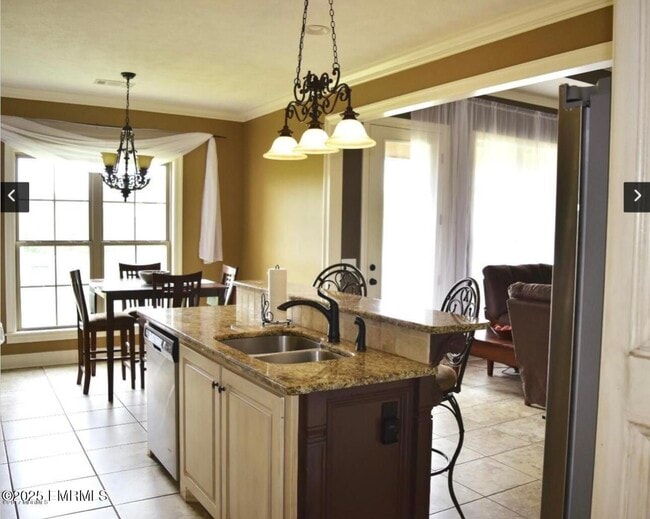 Building Photo - 11767 Maiden Rd