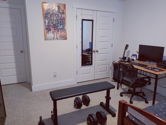 Building Photo - 4 Bedroom Townhome for Rent Apex