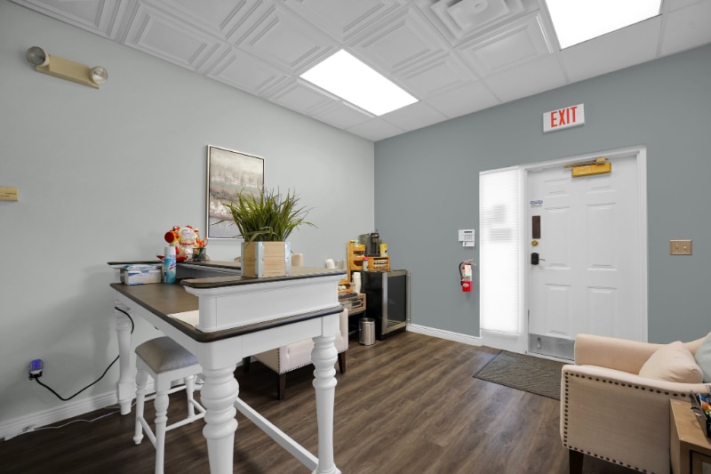 Building Photo - 40 Clairedan Dr