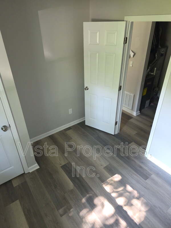 Building Photo - 5510 Halstead Ave
