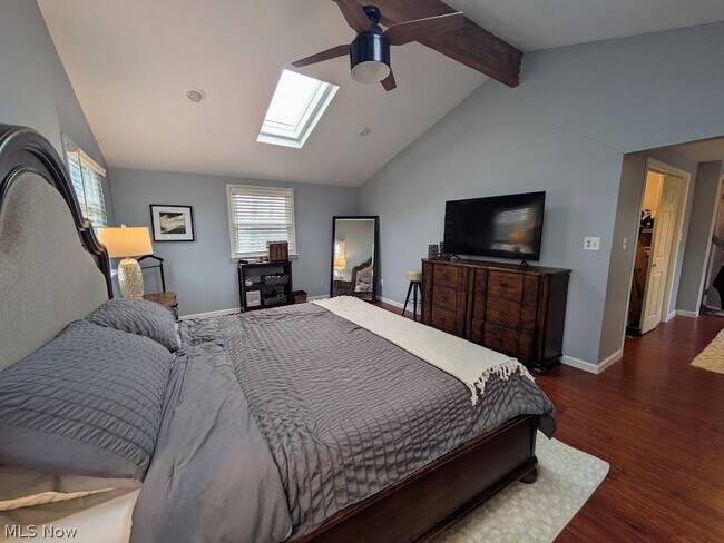 Building Photo - 1902 Harding Dr