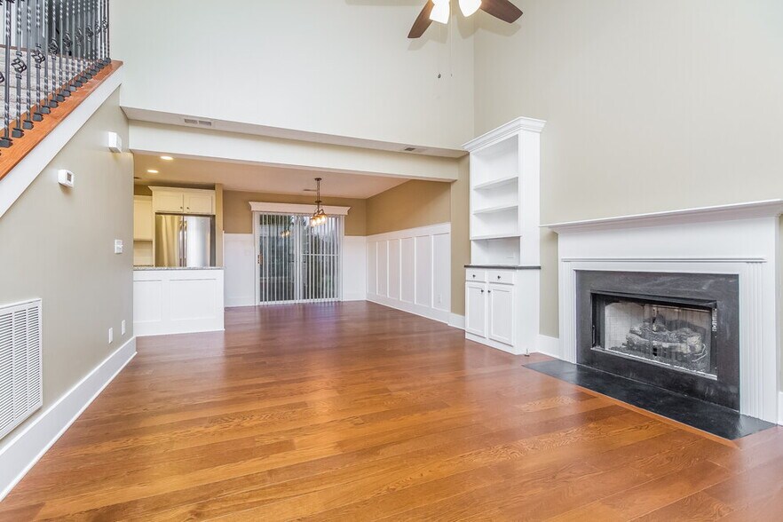 Building Photo - 2961 Buckner Ln