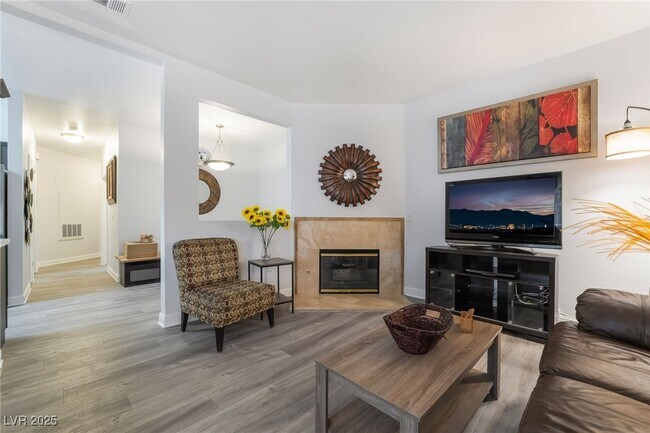 Building Photo - 5250 S Rainbow Blvd