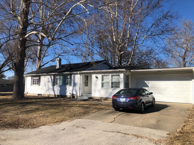 Building Photo - New home ready to rent !