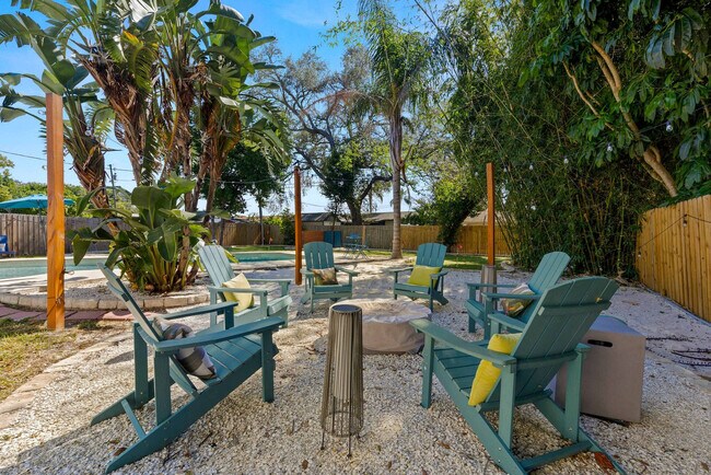 Building Photo - 13672 88th Ave N