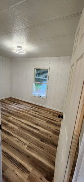 Building Photo - 29 Timber View Alley